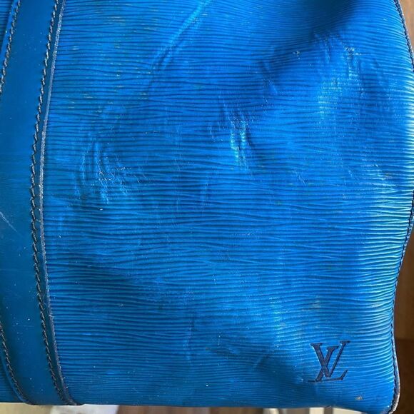 Louis Vuitton 1995 “Keepall 50” travel duffle. Toledo blue Epi. One owner - Picture 6 of 16